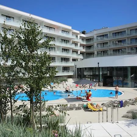 Apartment Z Basenem I Sniadaniem -polanki Aqua -holiday